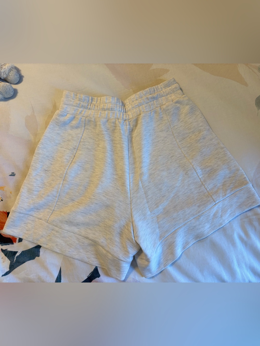 Varley Alder Cream Heathered Drawstring Waist Shorts-Size Medium - Picture 9 of 13